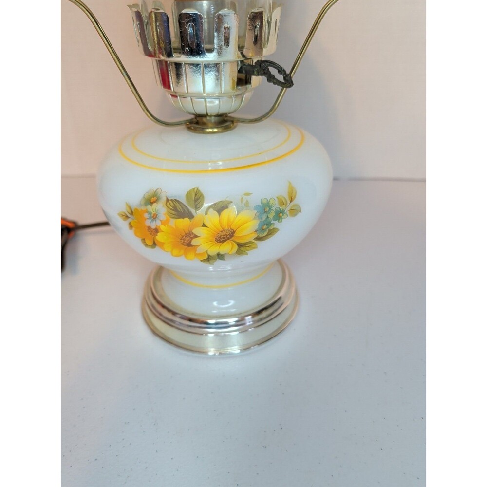 VTG Milk Glass Table Lamp Yellow Rose Electric Country Cottage Floral Garden 16” - Picture 3 of 8